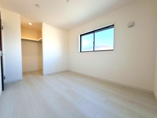 岸和田市池尻町3期全2棟リーブルガーデン　2号棟の洋室