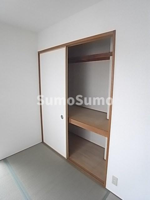 サーティ福弥の収納