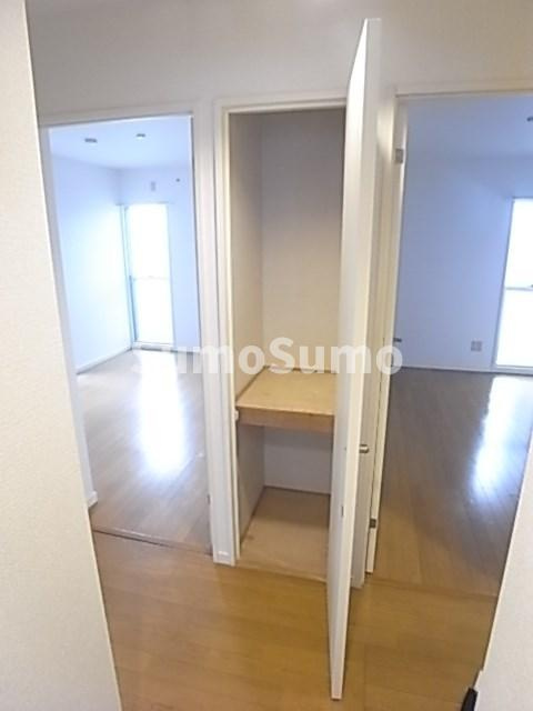 サーティ福弥の収納