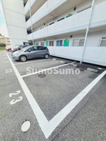コーポ大社の駐車場