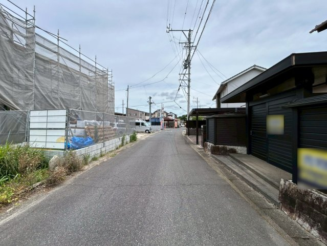 リーブルガーデン　江南市鹿子島町第三　全1区画分譲の前面道路含む現地写真|「現地（2026年5月29日）撮影」　　
■前面道路　
■ヤマダ不動産　株式会社リライフ