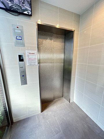 ザクシフの外観