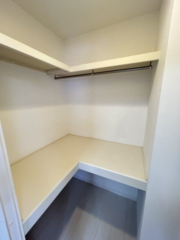 サニーハウス南堀江の収納