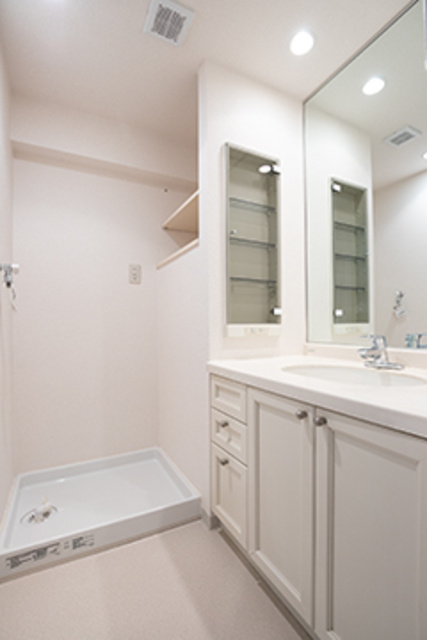 フレスコ川崎の洗面所|※写真は同タイプ住戸です。