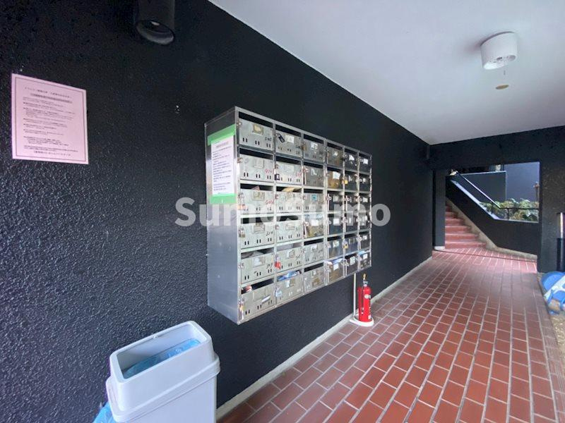 神戸市灘区寺口町の賃貸マンションのロビー