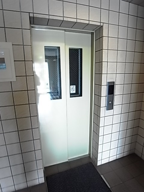 コンフォール甲子園口(二見町)の外観