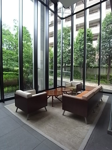 トア山手ザ・神戸タワーのロビー