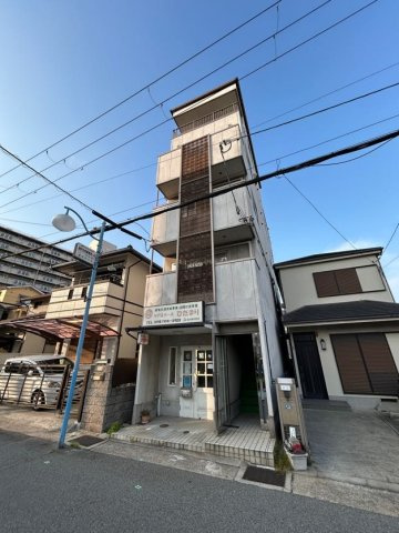 コーポラス栄里の外観