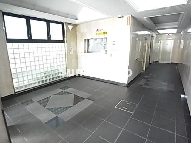 パークプラザ鷹取のロビー|落ち着いたロビーです