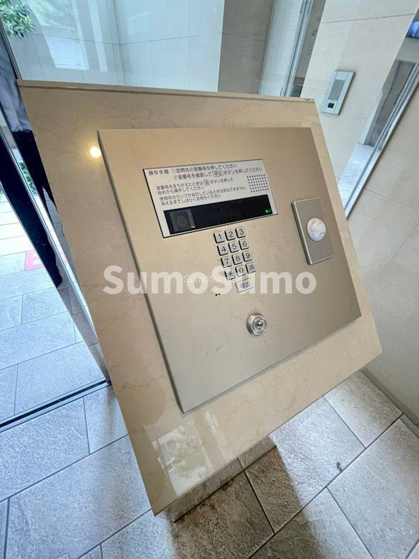 コスモリード谷町六丁目（旧 ドゥーエ谷町）の外観