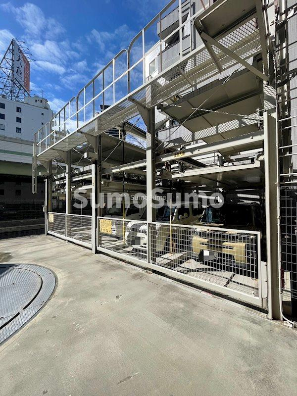 サムティ本町橋の駐車場|カースペースがあります