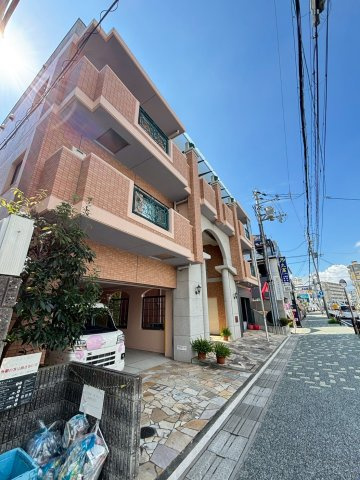 ドルチェ東甲子園の外観