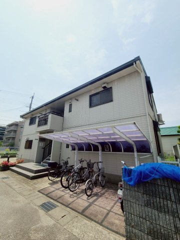 トールウッドA棟の外観