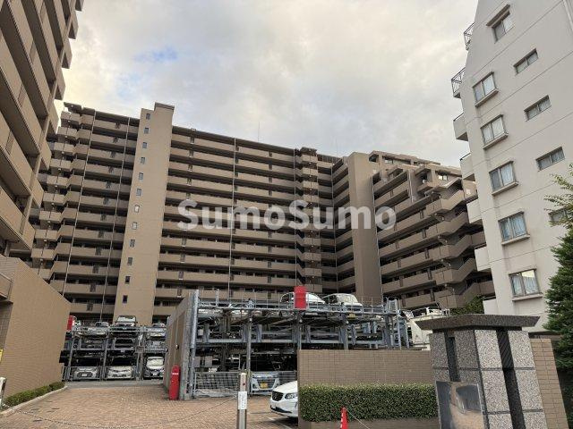コスモシティ神戸本山の外観