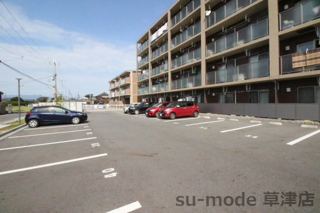 【駐車場】 | ハートフルマンション新左衛門 | 駐車スペースもあります