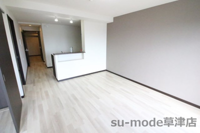 【居間・リビング】 | ハートフルマンション新左衛門 | ゆったりとしたリビングです