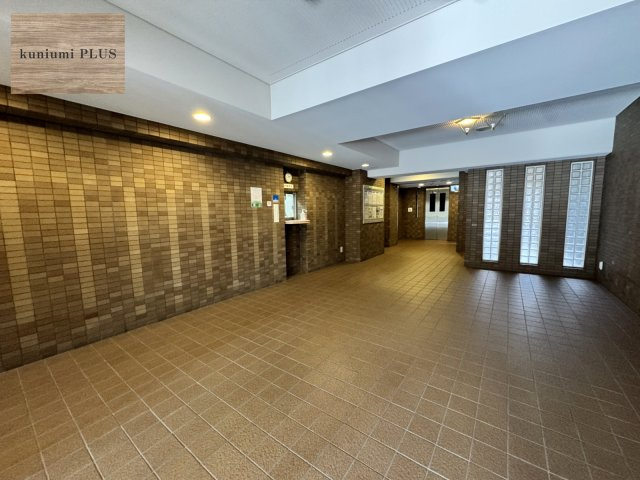 ライオンズマンション城東緑橋のエントランス