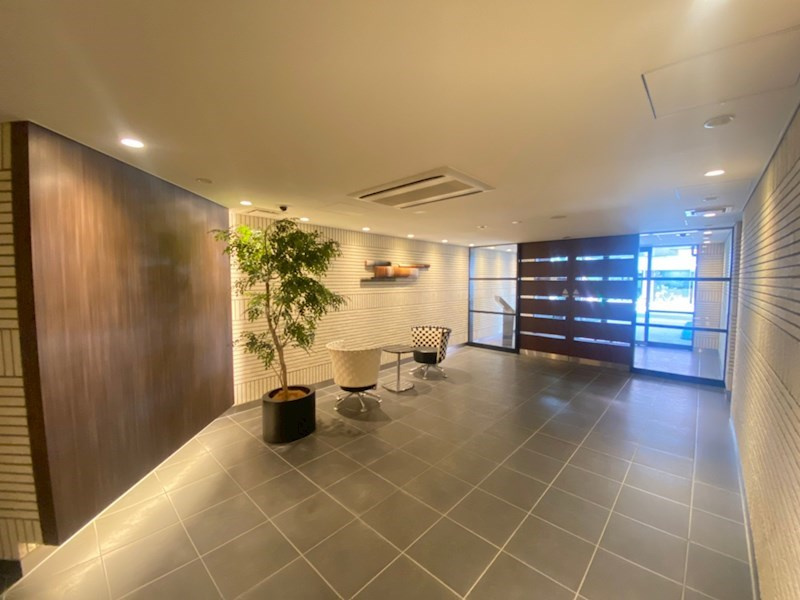 パークアクシス心斎橋のロビー