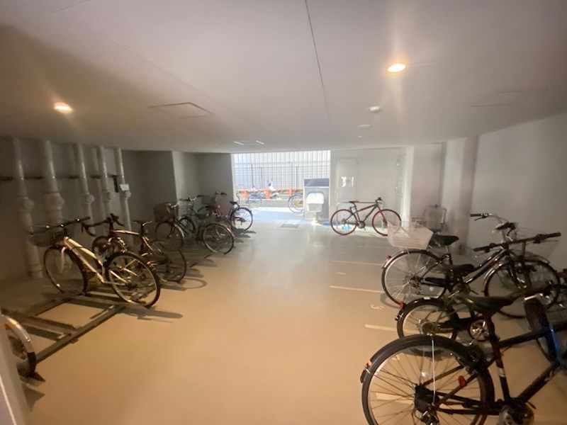 パークアクシス心斎橋の駐車場