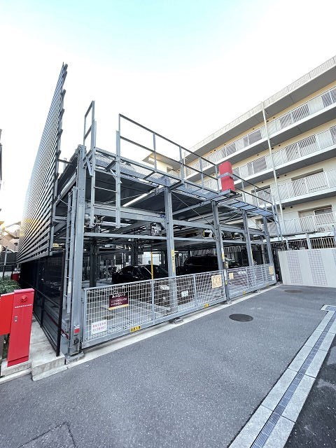 パークホームズ夙川松下町の駐車場