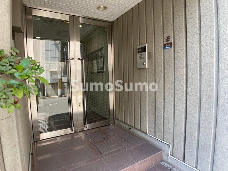 ノエル新町のエントランス