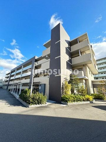 ザクシフの外観