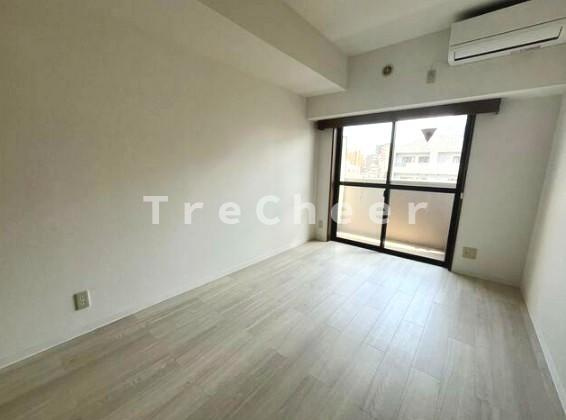 フェニックス早稲田の居間・リビング