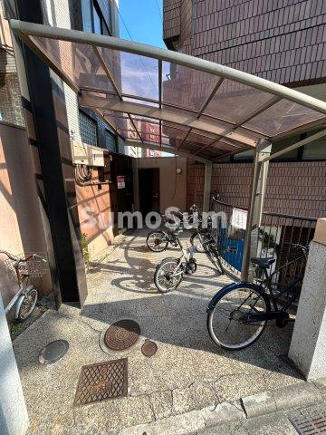 ドール甲子園の外観