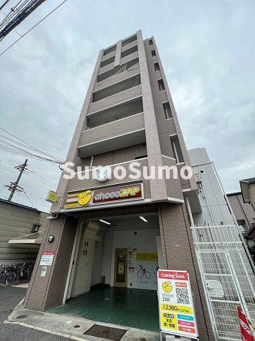 ドミトリー神田のエントランス