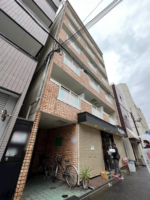 パークサイドピクチャー西心斎橋の外観