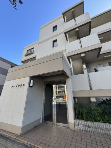 ノーブル日高の外観