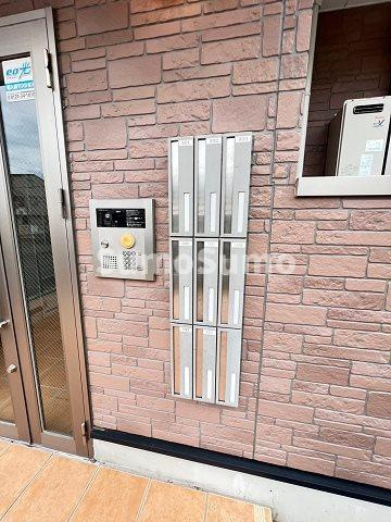 ネオメゾンのエントランス