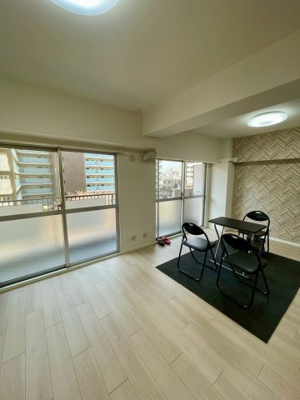 【居間・リビング】 | 日商岩井菫橋ハイツ | LDK（約15.0帖）：