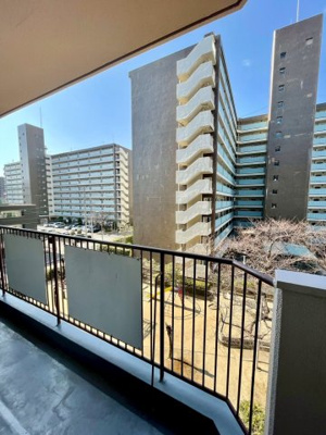 【バルコニー】 | 日商岩井菫橋ハイツ | 洋室（約5.2帖）