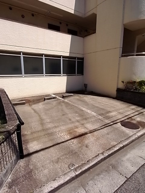 サンハイツ白鳩Ⅱの外観
