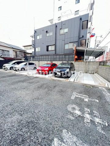 サンリット立花の駐車場|駐車スペースもあります