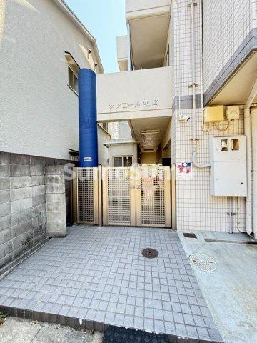 サンコール魚崎のエントランス