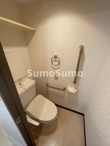 サンクラッソ湊川公園駅前のトイレ|落ち着いたトイレです
