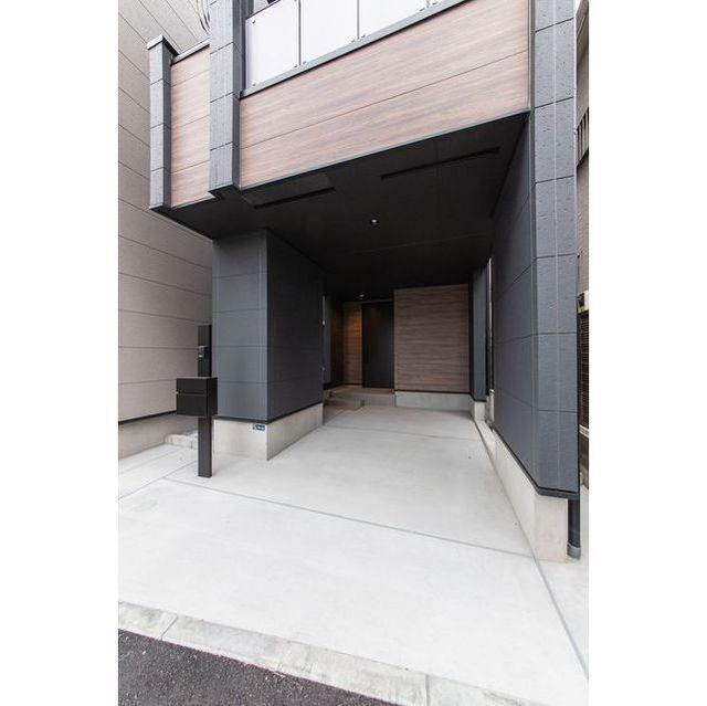 Kolet行徳西#05の玄関