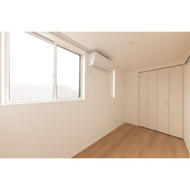 Kolet行徳西#05の洋室