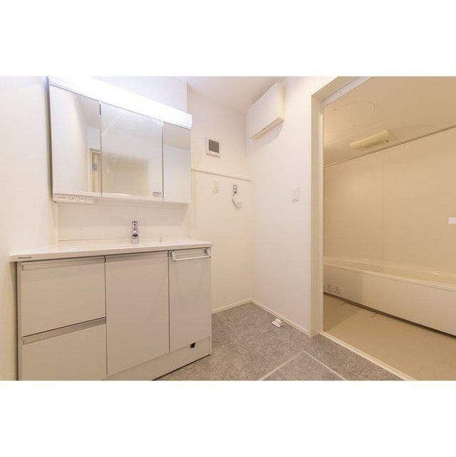 Kolet行徳西#05の洗面所