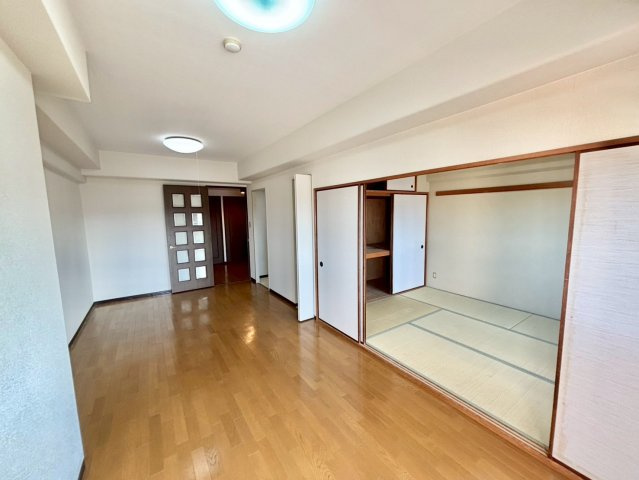 シャルマンフジ熊取 壱番館の居間・リビング|リビングダイニング