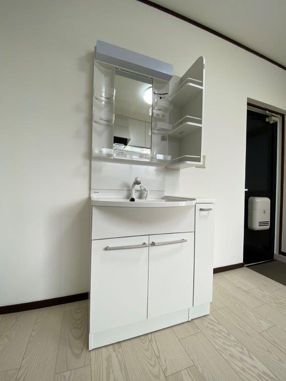 カーサアメニティの独立洗面台