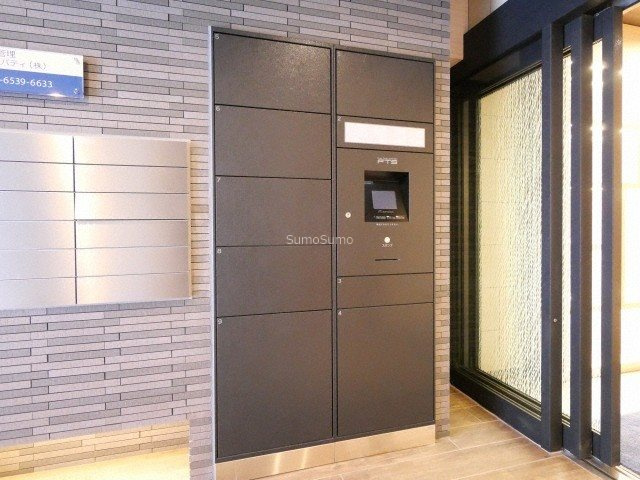 ブエナビスタ難波元町のエントランス|建物の内部です