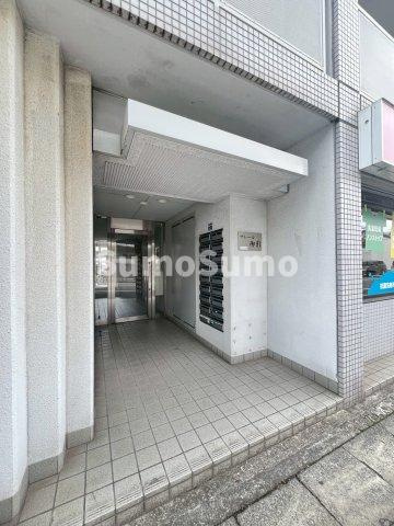 サレール御影のエントランス|建物の内部です