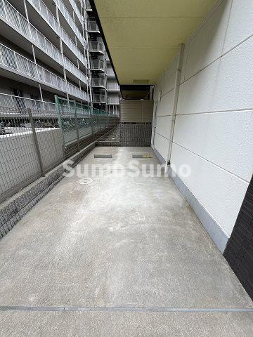 シエテ杭瀬南の駐車場