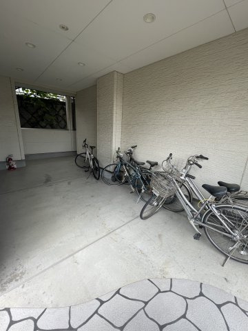 シェモア板宿の駐車場
