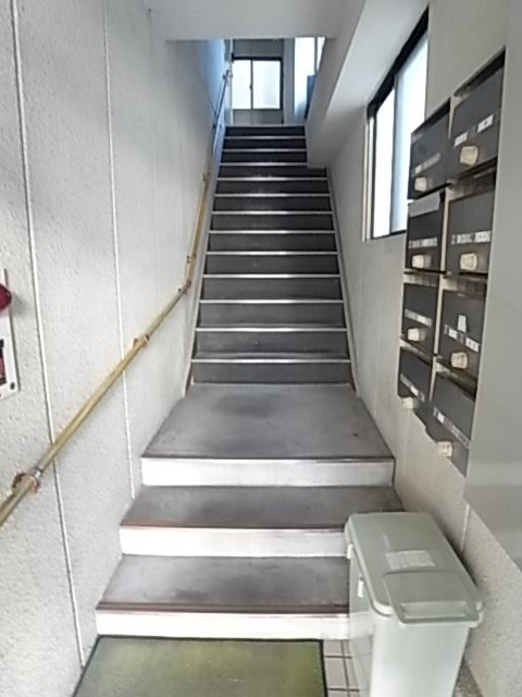 サンライズ新在家の外観