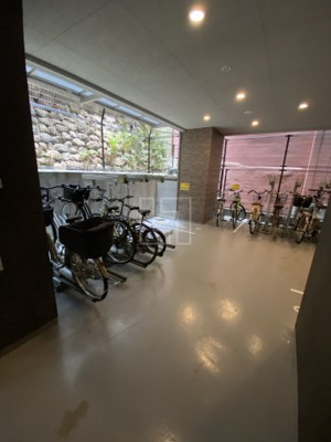 【その他共用部分】 | アビエール松屋町 | アビエール松屋町　駐輪場