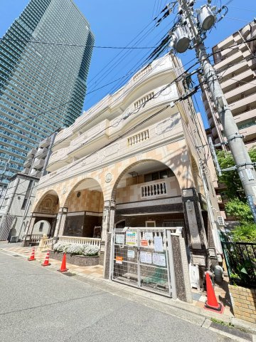 シェイワズリーガルの外観